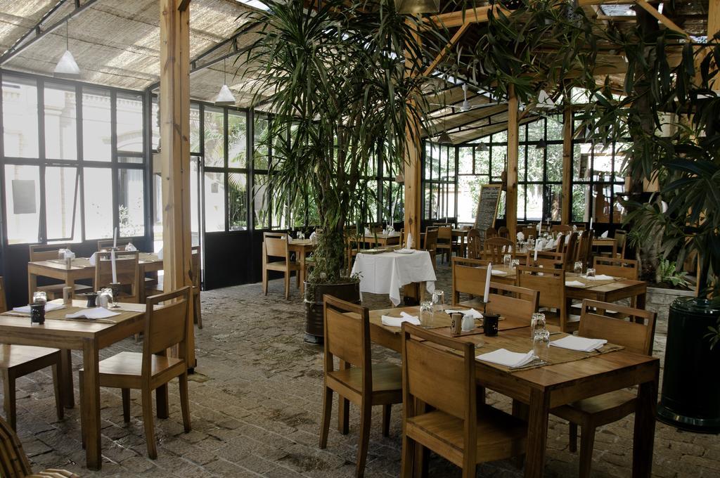 Hotel Restaurant Le Combava Antananarivo Exterior foto