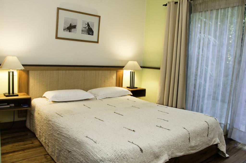 Hotel Restaurant Le Combava Antananarivo Habitación foto